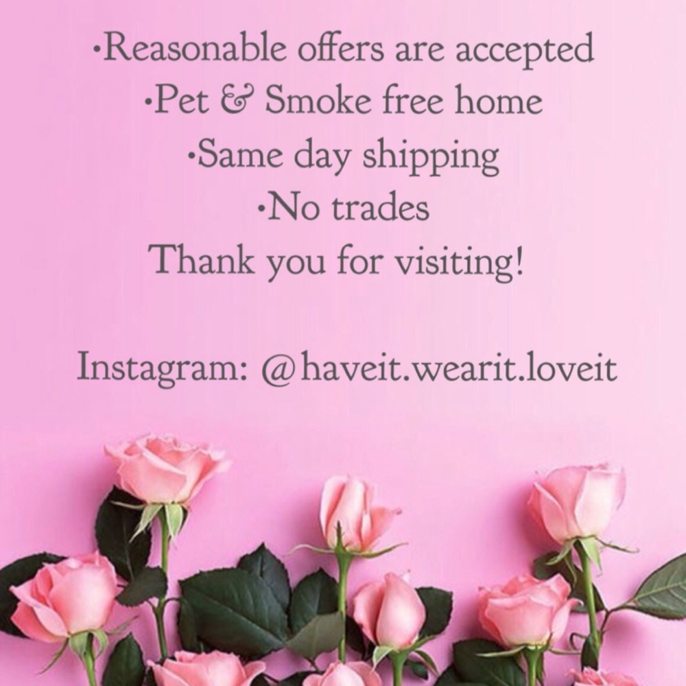 Beautiful White Statement Necklace - image 7